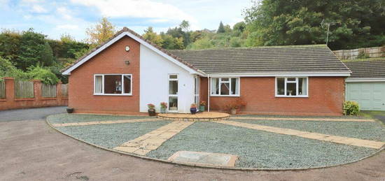 4 bedroom detached bungalow for sale