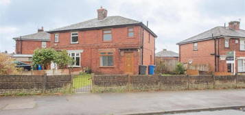 3 bedroom semi-detached house to rent