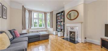 Detached house to rent in Hillway, London N6