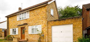 3 bedroom detached house