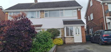 3 bedroom semi-detached house to rent