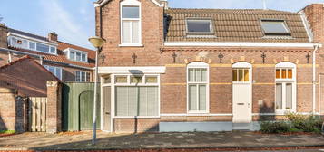 Pastoor Dijkmansstraat 20