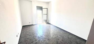 Piso en venta en avenida Aguascebas, 8