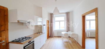 Pronájem bytu 2+kk 53 m², Dělnická, Praha