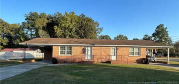 502 N Jones St Unit 4, Pembroke, NC 28372