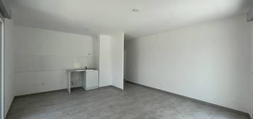 Appartement  à louer, 3 pièces, 1 chambre, 73 m²