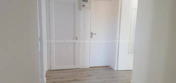 Bel Appartement  74m² T3 s/s travaux sur Maison de ville