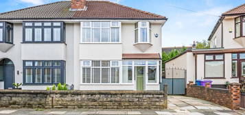 3 bed semi-detached house for sale