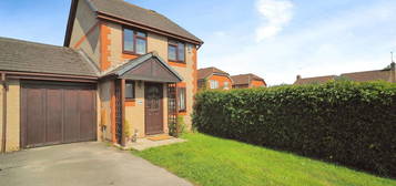 3 bed detached house for sale