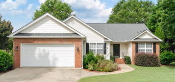 3 Heart Ct, Greer, SC 29651