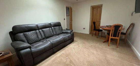 2 bedroom detached bungalow