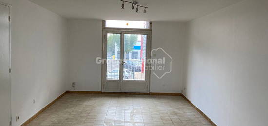 APPARTEMENT T2 1ER ETAGE SECTEUR TERRADOU CARPENTRAS AVEC BOX