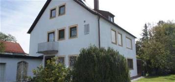 4-Zimmer-Wohnung mit Terrasse und Garten in Oberschleißheim