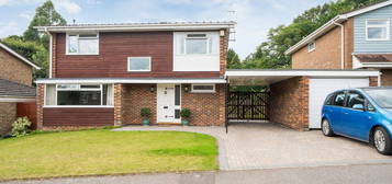 4 bed detached house for sale