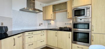 2 bed flat to rent