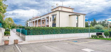 Villa in vendita in via Luigi Donini s.n.c