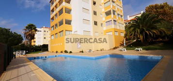 APARTAMENTO T2 EM CONDOMINIO COM PISCINA