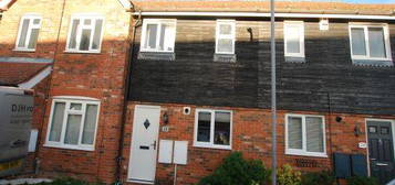 2 bed terraced house to rent