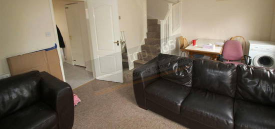 4 bedroom terraced house