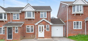 3 bed semi-detached house for sale