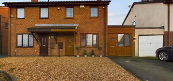 3 bedroom semi-detached house for sale