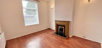 Terraced house to rent in Irwell Street, Radcliffe, Manchester M26