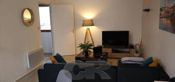 Appartement  à louer, 2 pièces, 1 chambre, 51 m²