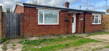 2 bed detached bungalow for sale