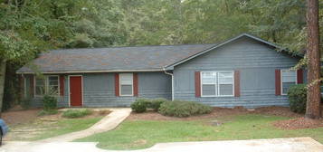 1618 Ridge Ave N, Tifton, GA 31794