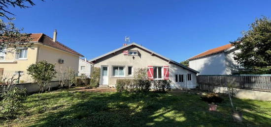 Maison  à louer, 1 pièce, 66 m², Jardin