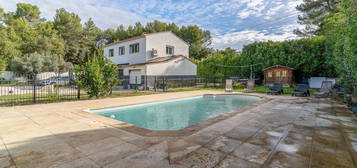 MAISON 166m2 JARDIN PISCINE GARAGE - GARE ROUTIERE A 5MIN