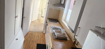 Terraced house to rent in Battenberg Road, Leicester LE3