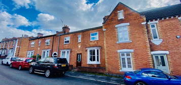 2 bedroom terraced house