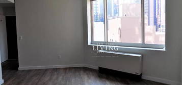 250 W 50th St Unit 16U, New York, NY 10019