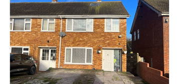 Semi-detached house for sale in Oatfield Close, Luton LU4