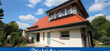 Modernes Wochenendhaus mit Terrasse & Carport
in idyllischer Lage am Badesee in Westerstede-Karlsho