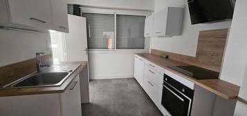 Appartement  à louer, 3 pièces, 2 chambres, 72 m²