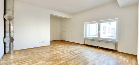 Helle 2-Zimmer-Dachgeschosswohnung in TOP Lage