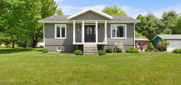 10, Rue Thibault
Armagh