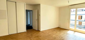 Appartement  à vendre, 3 pièces, 2 chambres, 53 m²