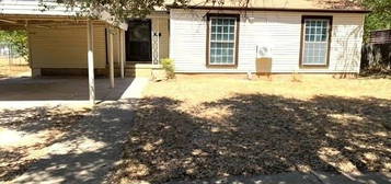 313 Hollywood Dr, Coleman, TX 76834