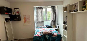 Temporary Rent: Furnished Studio apartment in Altona