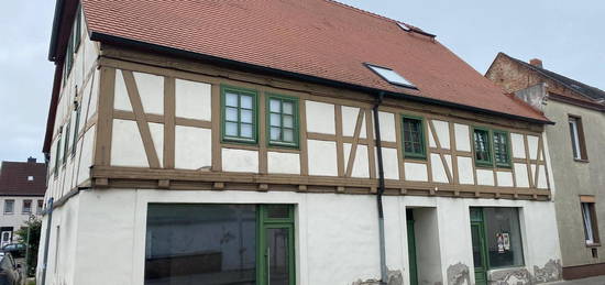 60 m² Wohnun in Nienburg an der Saale zu vermieten!