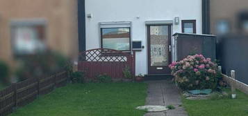 Haus zu vermieten mit  Stellplatz nähe Hafen und Strand