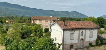 CASA INDIPENDENTE A SAN MARTINO VALLE CAUDINA