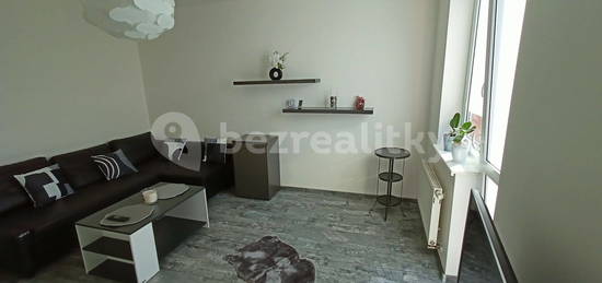 Pronájem bytu 2+1 54 m², Holubická, Pozořice