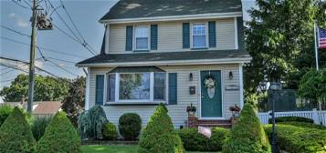 103 Division Ave, Hasbrouck Heights, NJ 07604