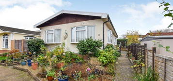 2 bedroom detached house for sale