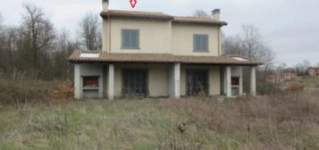 Villa all'asta via del Poderetto, Acquapendente