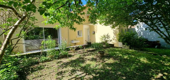 Maison  à vendre, 6 pièces, 4 chambres, 156 m²